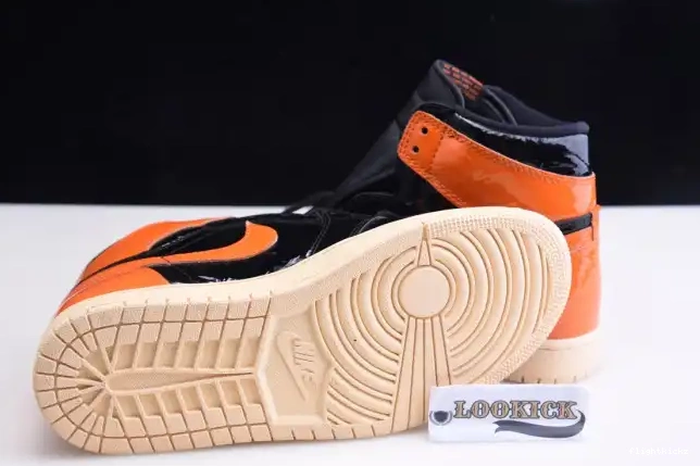 555088-028 - Backboard Air 3.0 1 High Retro Shattered Jordan 0426